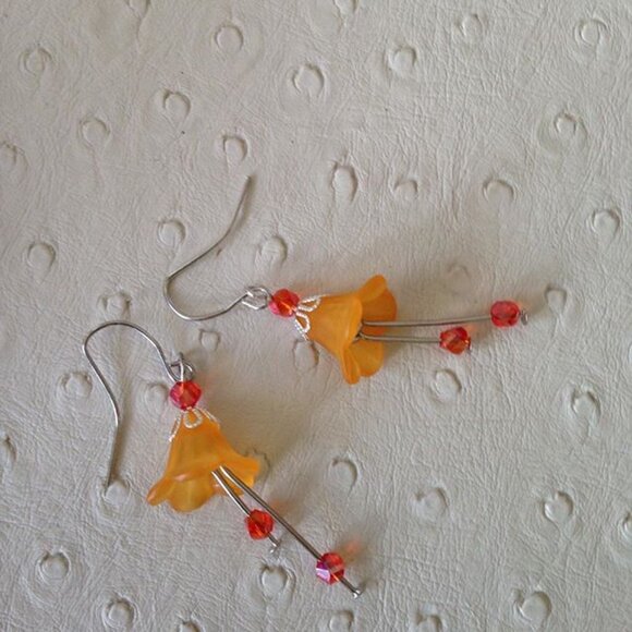 Acrylic flower earrings - Orange - Picture 1 of 1